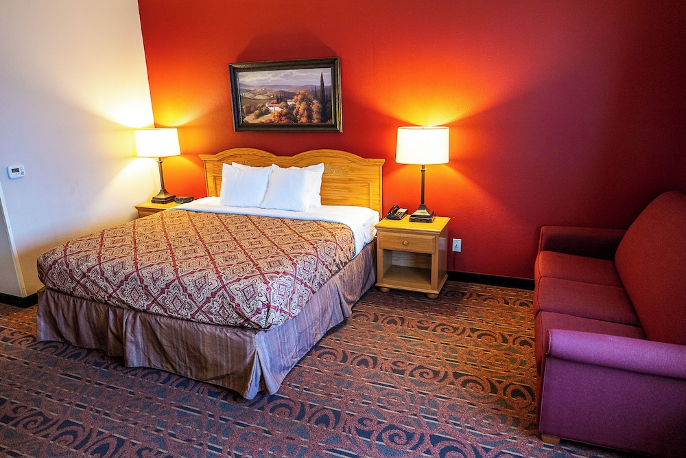 Premium Suite, 1 King Bed with Sofa bed, Hot Tub photo 2