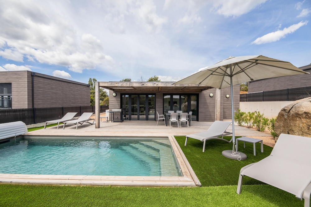 House - 6 people - 3 bedrooms - Air conditioned - 7m private swimming pool - Garden photo 2