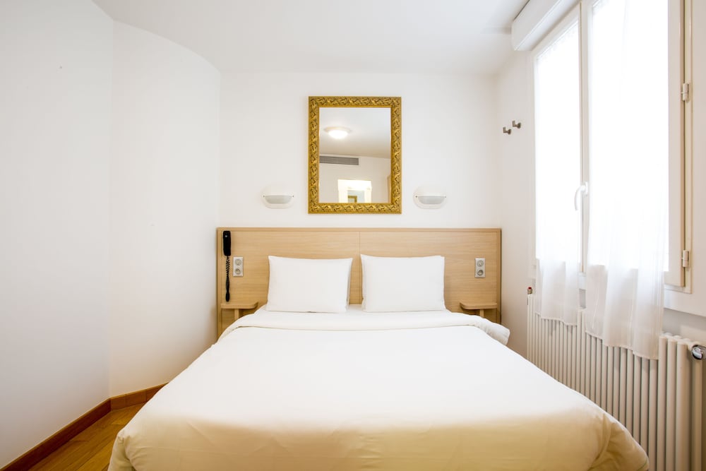 Standard Double Room photo 2