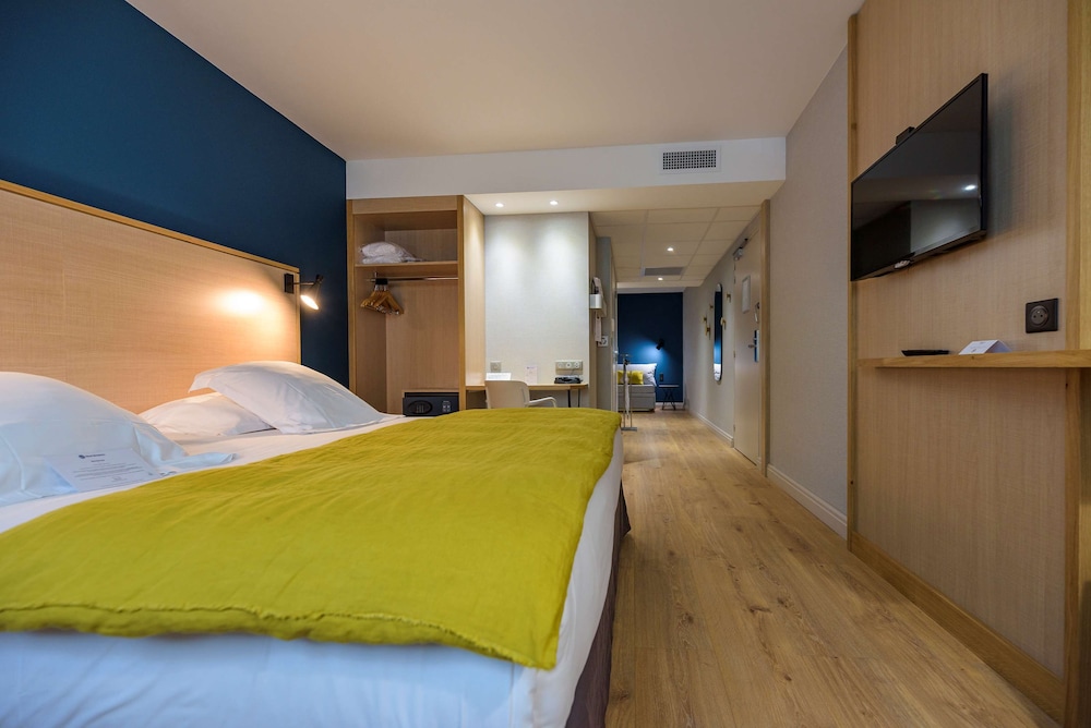 Family Suite, 1 King Bed, Non Smoking - Photo 1