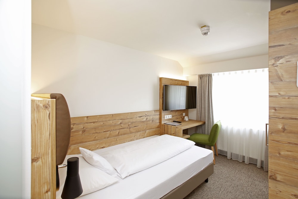 Basic Single Room