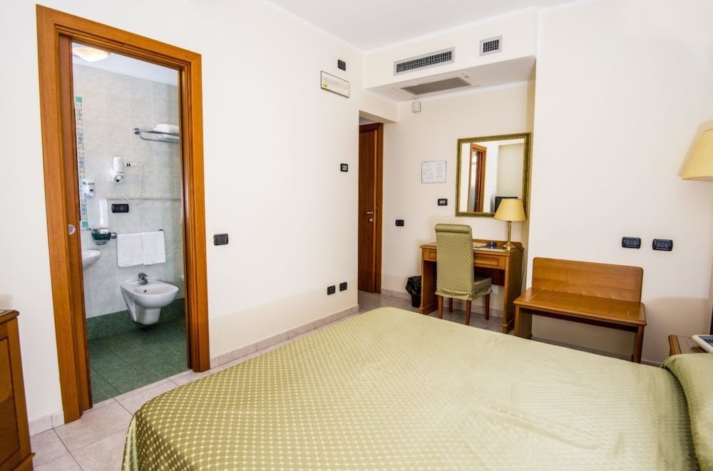 Classic Double Room Single Use