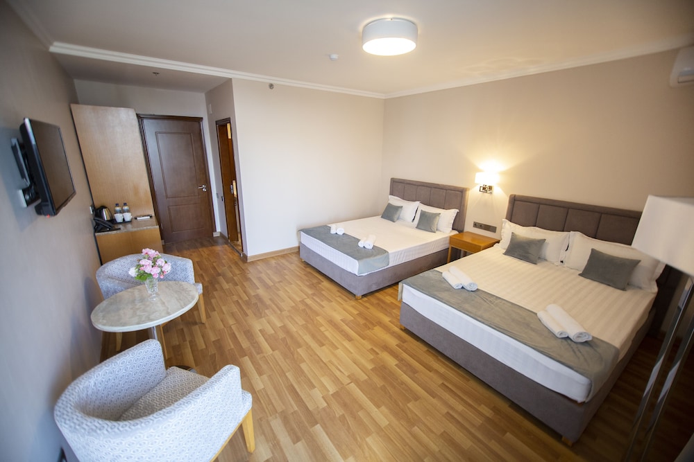 Quadruple Room photo 1