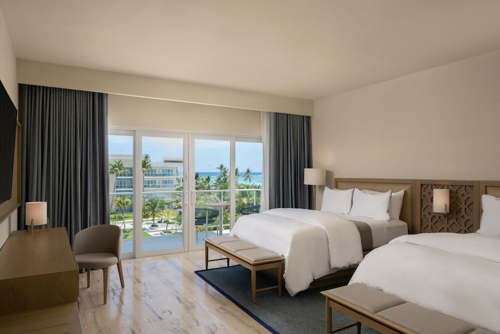 Traditional Room, 2 Double Beds, Ocean View (Balcony)