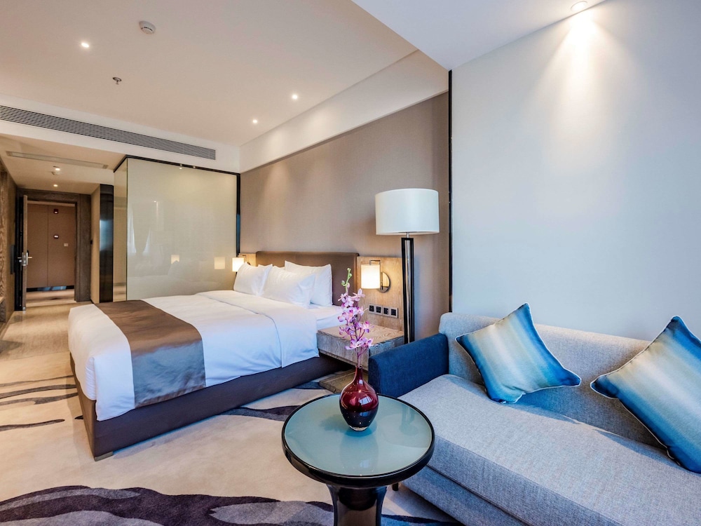 Standard Room, 1 King Bed
