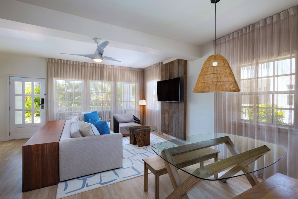 Suite, 3 Bedrooms, Balcony, Oceanfront (Reef House) - Photo 5