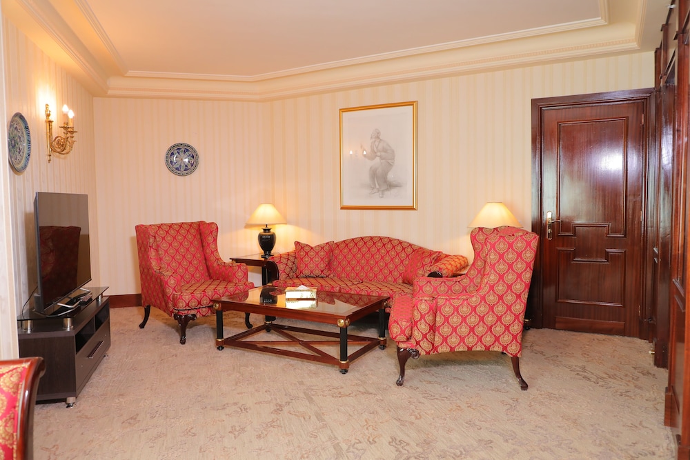 Presidential Apartment photo 3
