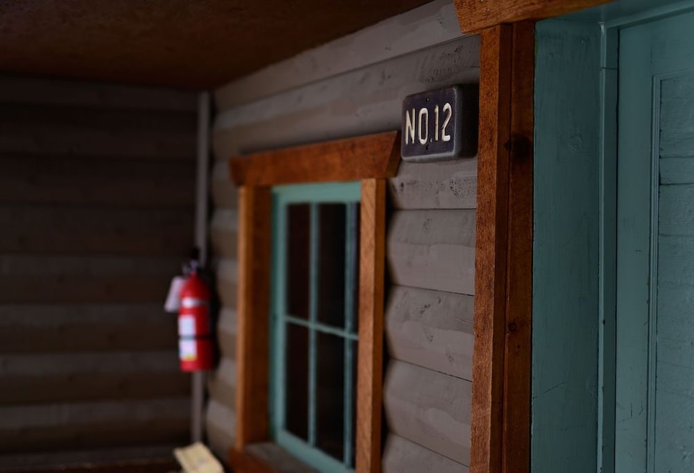 Signature Cabin, Multiple Beds, Fireplace photo 3
