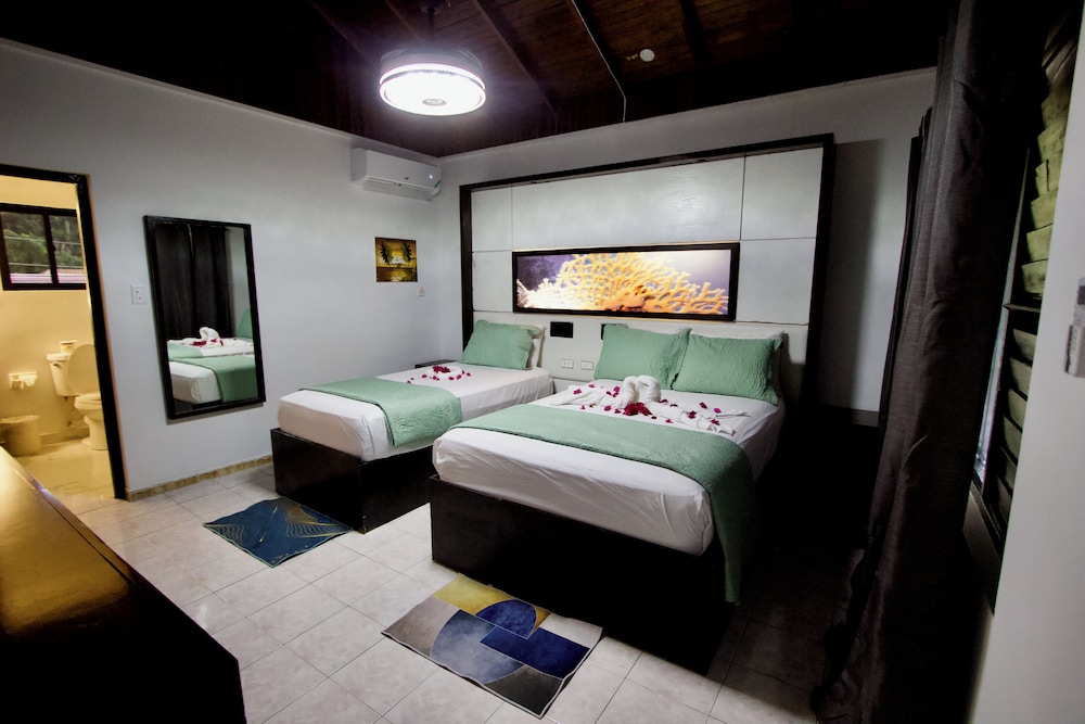 Family Double Room, Multiple Beds, Air conditioning, Garden View