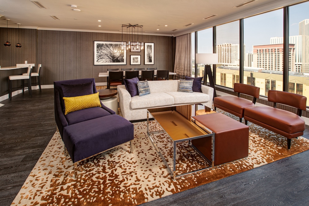 Aspen Tower Signature Suite II photo 2