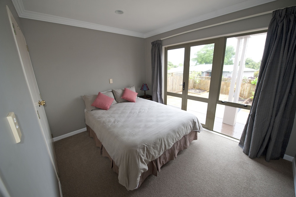 Comfort House, 1 Queen Bed photo 1