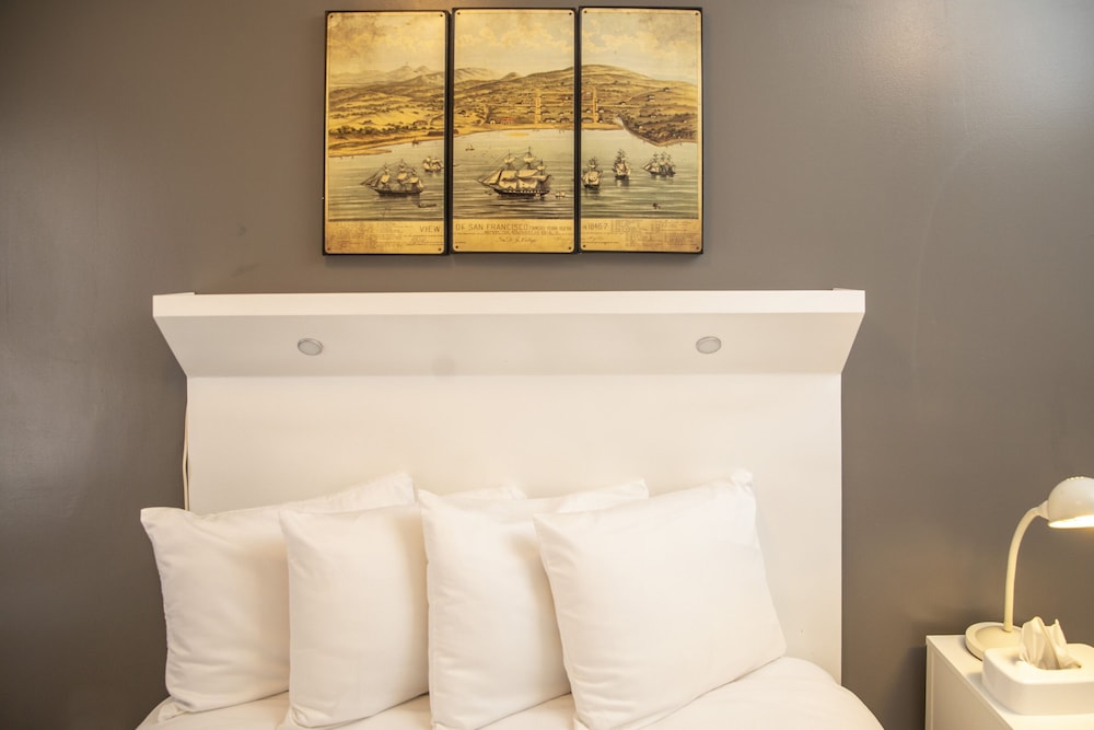 Standard Double Room, Ensuite - Photo 7