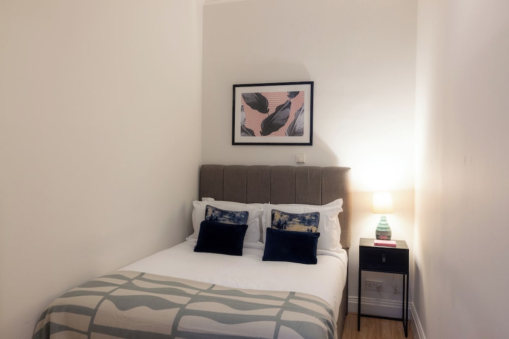 Apartment, 2 Bedrooms, Kitchen, City View photo 2