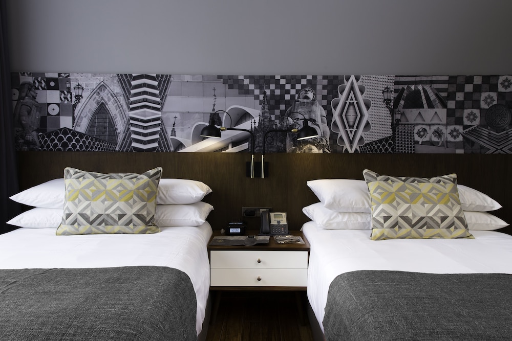 Double Room, 2 Double Beds