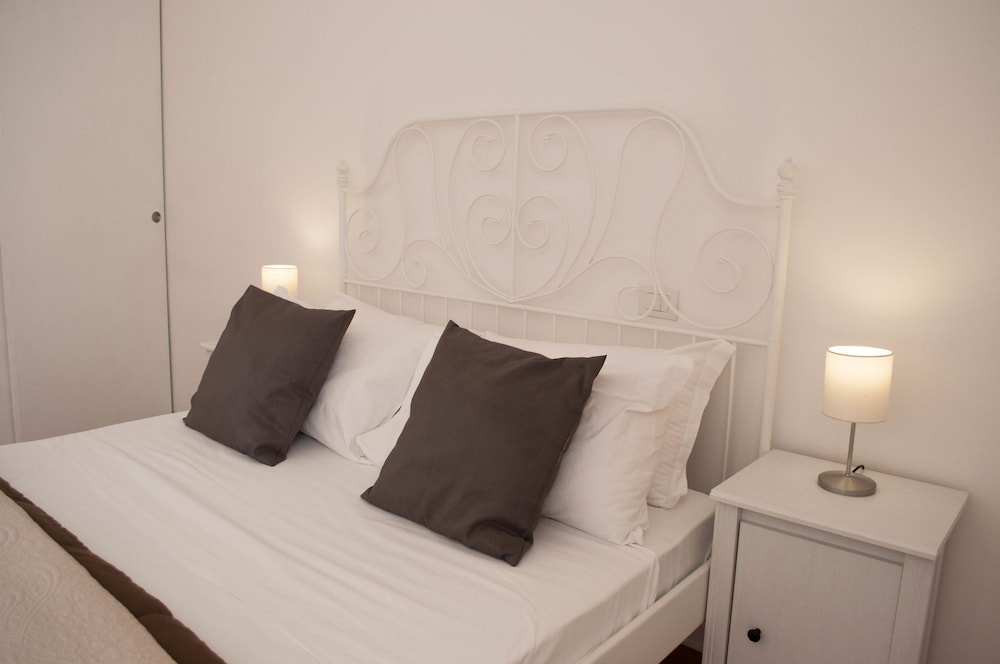 Deluxe Room, 2 Bedrooms, Ensuite photo 2