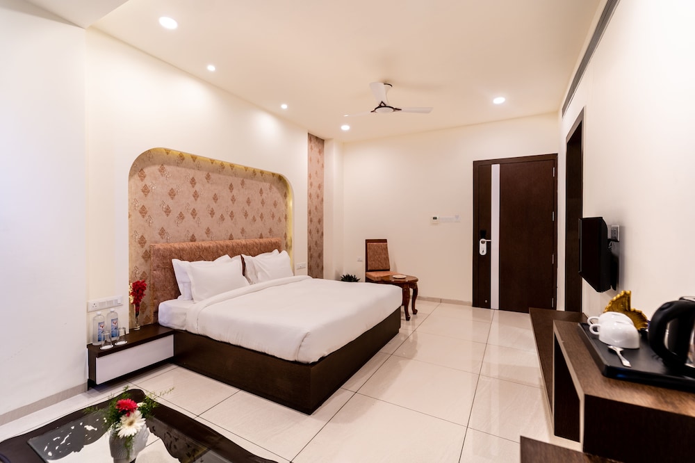 Standard Double Room - Photo 4