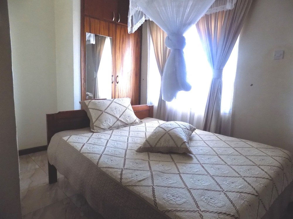 Comfort Single Room, 1 Large Twin Bed photo 3
