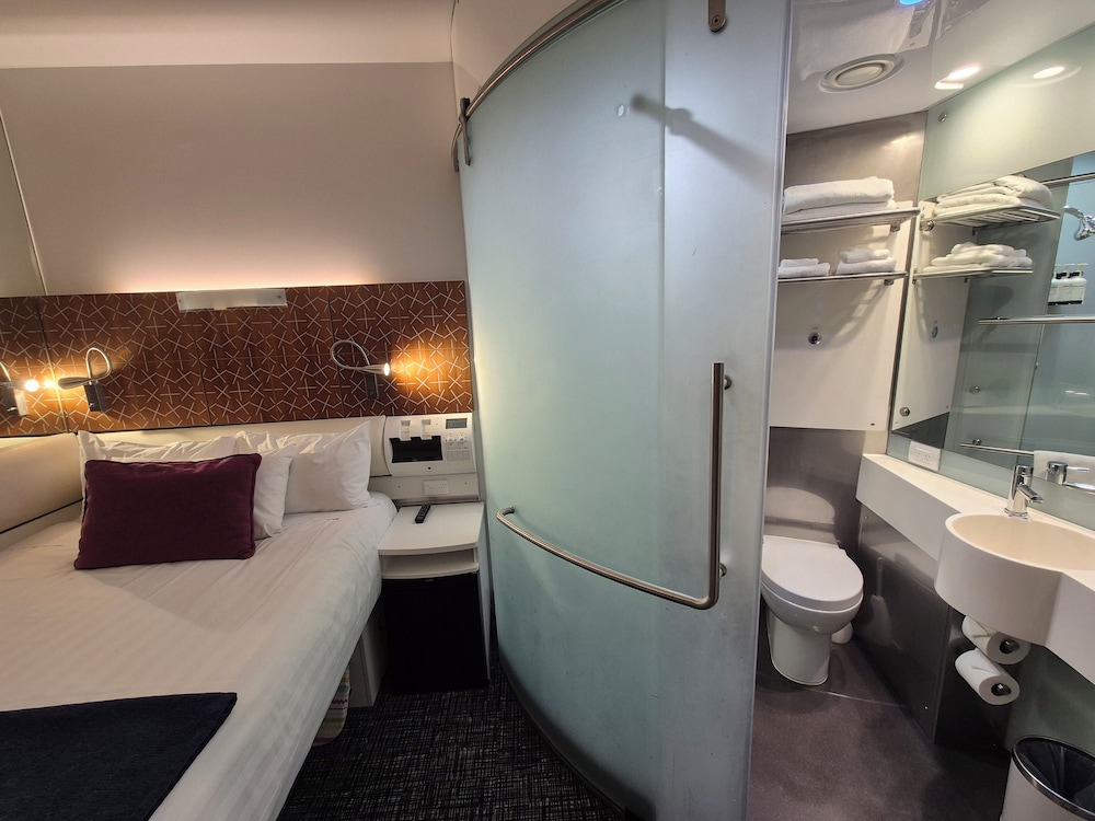 Available room
