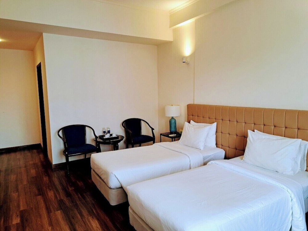 Premier Room, 1 Double or 2 Twin Beds, Balcony photo 3
