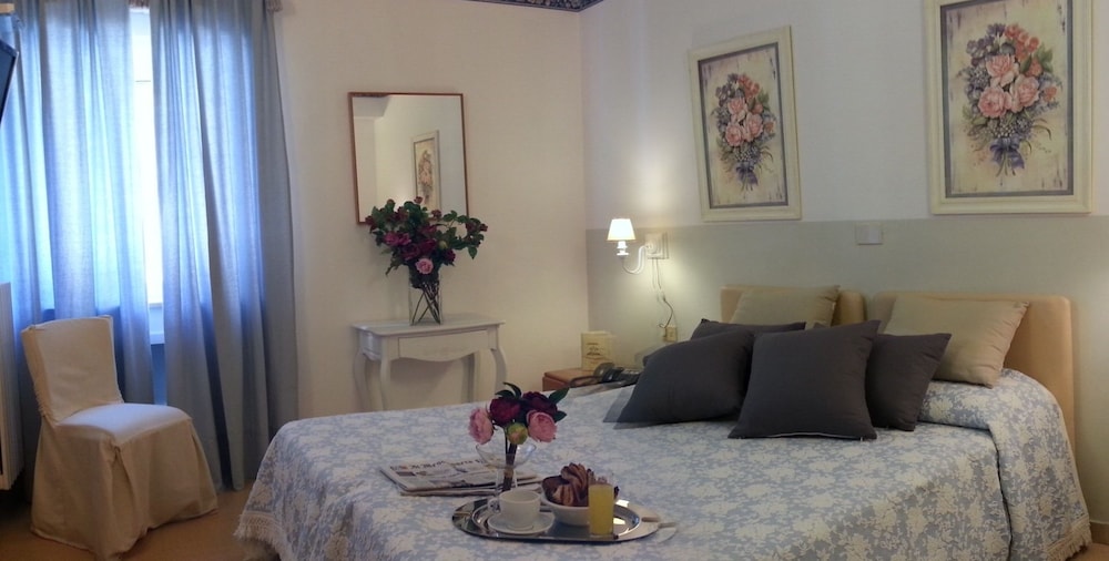 Standard Double Room, 1 Queen Bed