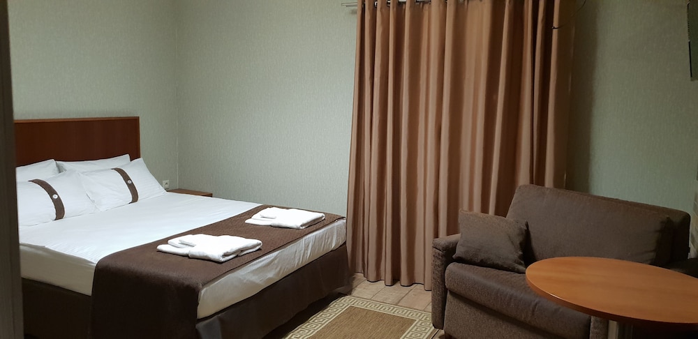 Standard Double Room (Extra Sofa Bed) photo 2