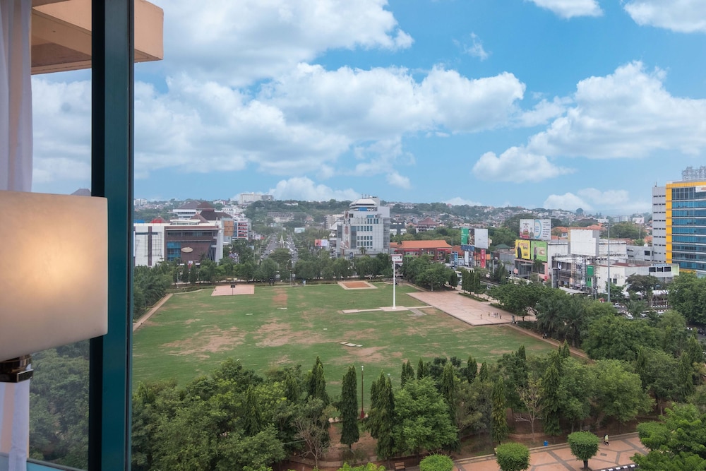Deluxe Room, 1 Bedroom, City View - Photo 2