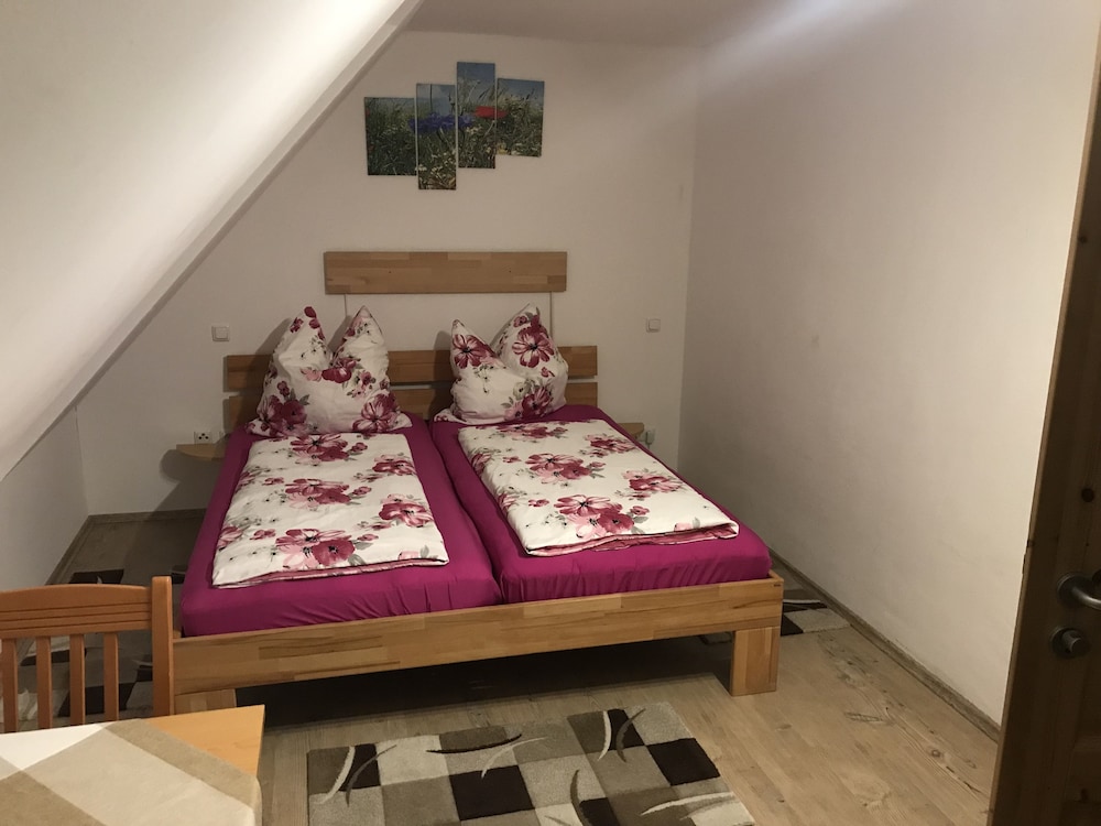 Double Room, Shared Bathroom photo 1