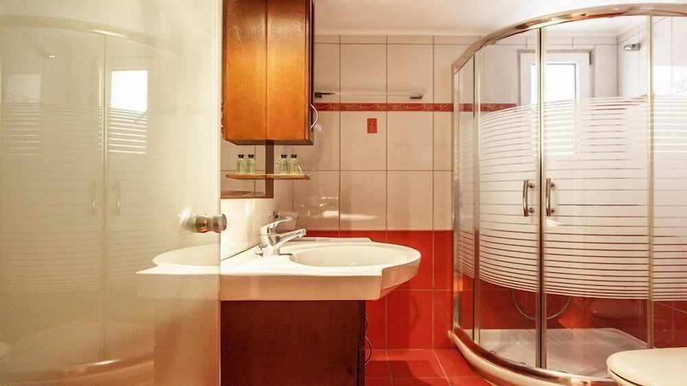 Standard Triple Room photo 2