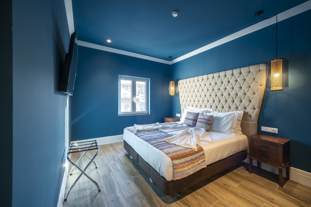 Standard Twin Room - Photo 4