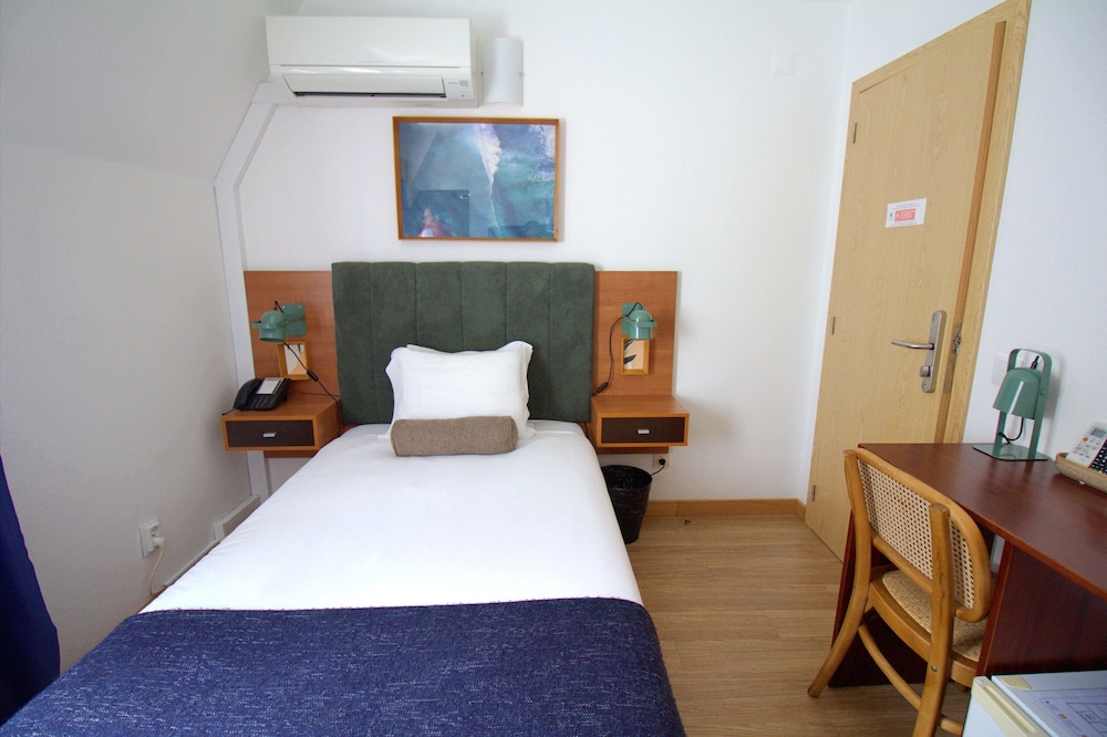 Single Room photo 3