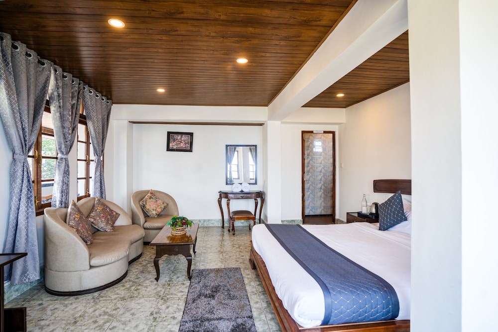 Executive Room - Photo 2