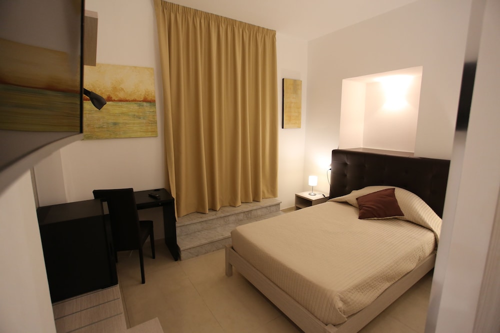 Room photo 2