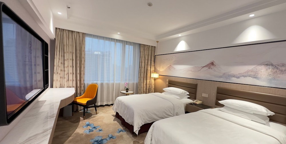 Huaxia Elegant River View Twin Room - Photo 2