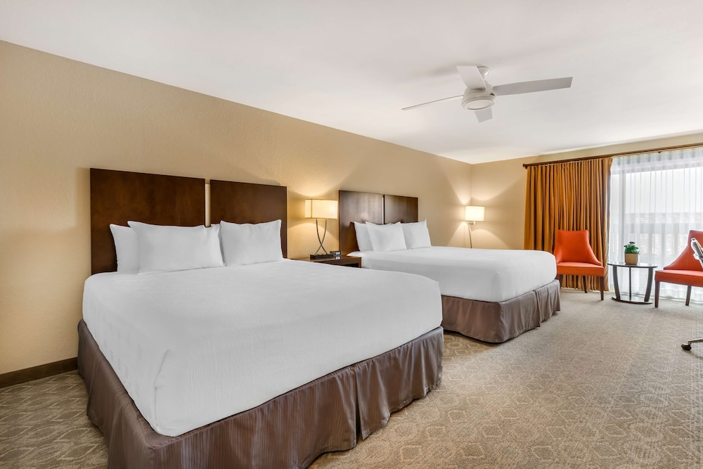Standard Room, Multiple Beds, Non Smoking, Refrigerator (Larger Room) photo 1