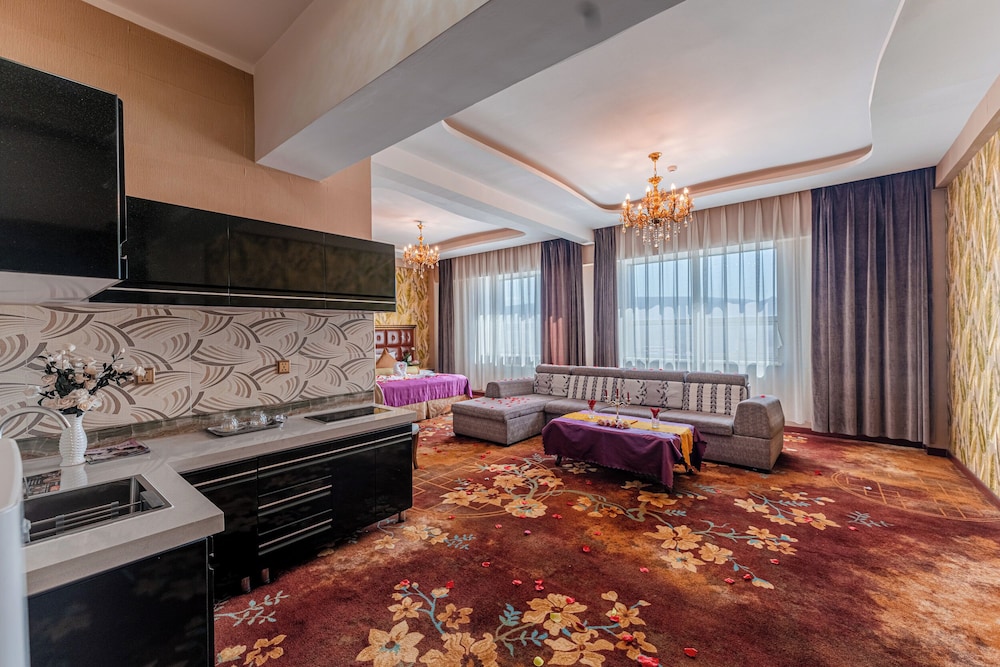 Deluxe Double Room, City View photo 3