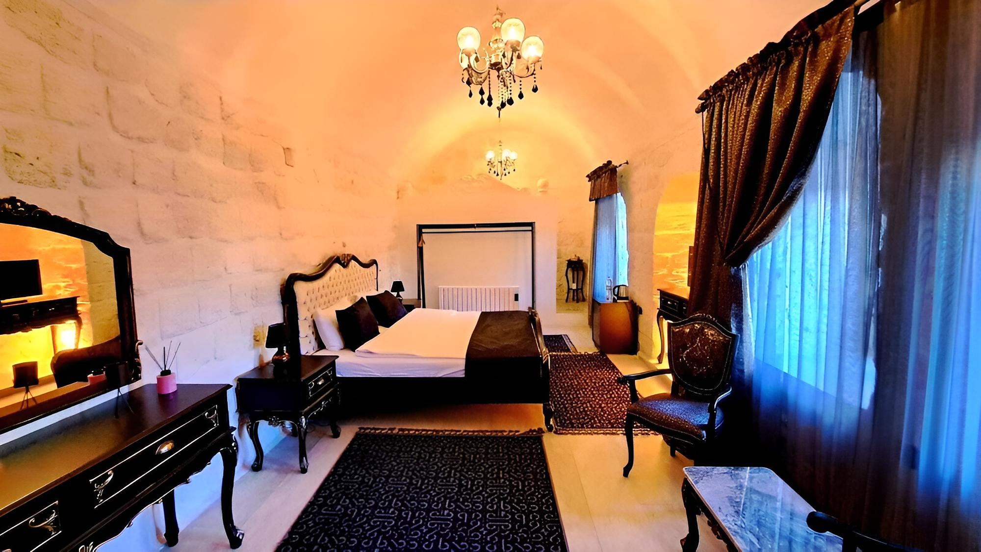 Double Room, 1 Queen Bed photo 1