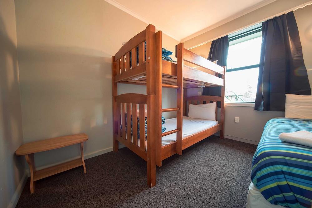 xxx - 2 br tourist flats photo 1