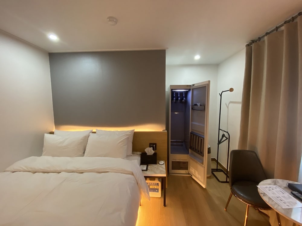 Premium Room - Photo 5
