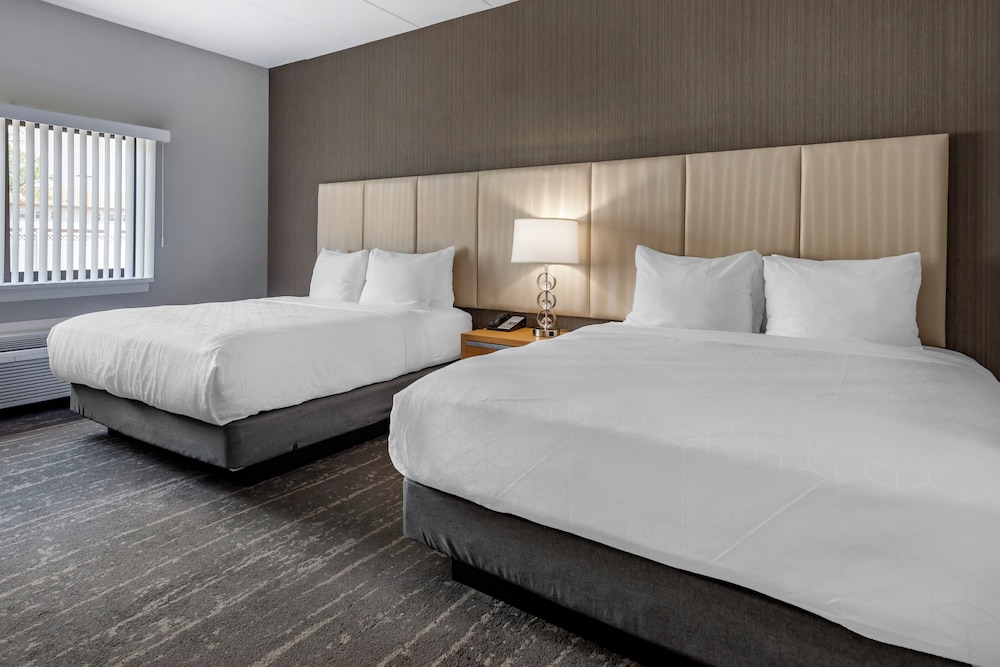 Standard Room, 2 Queen Beds, Non Smoking photo 1