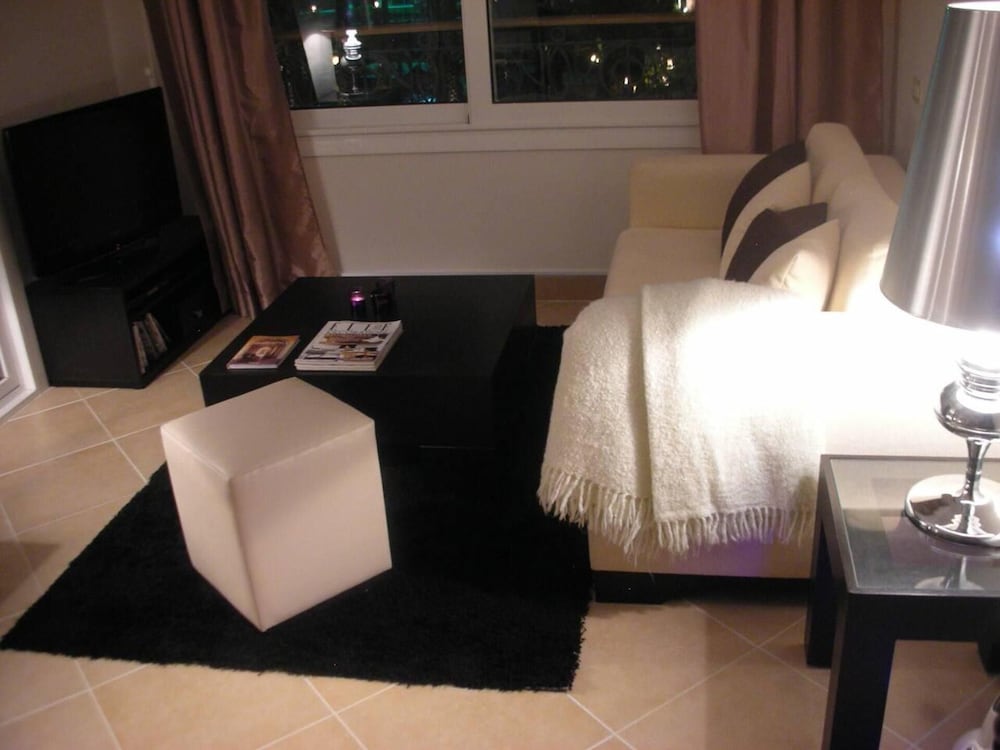 Apartment photo 3
