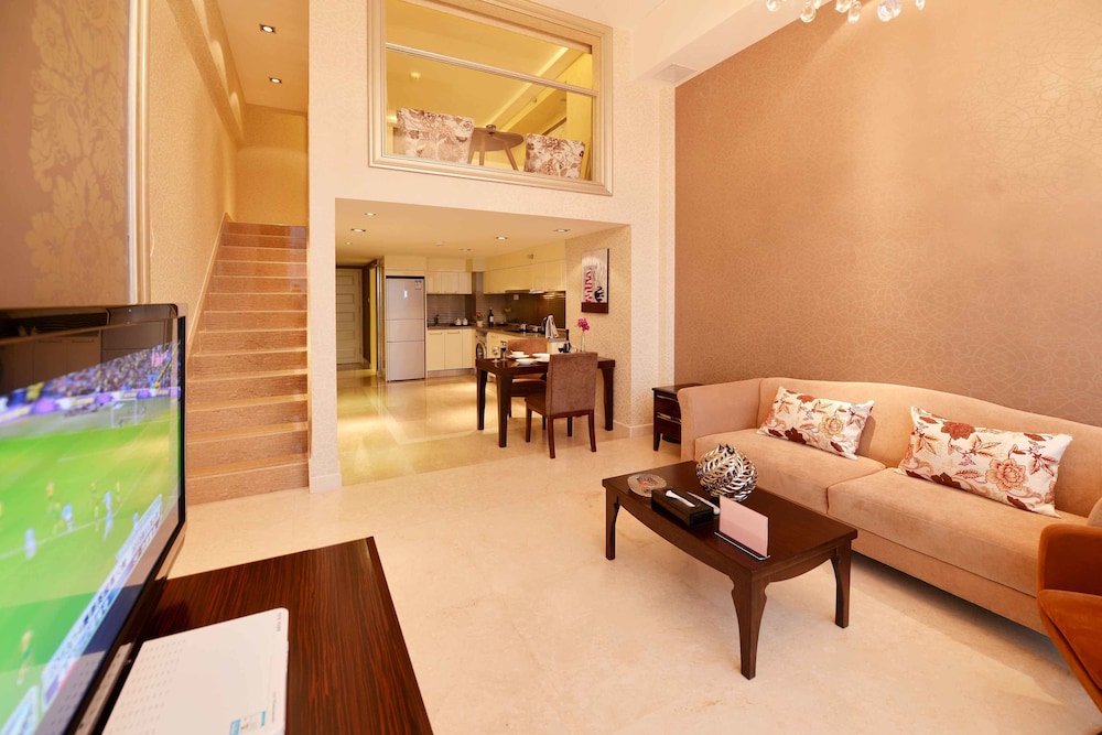 Business Suite, 2 Single Beds photo 2
