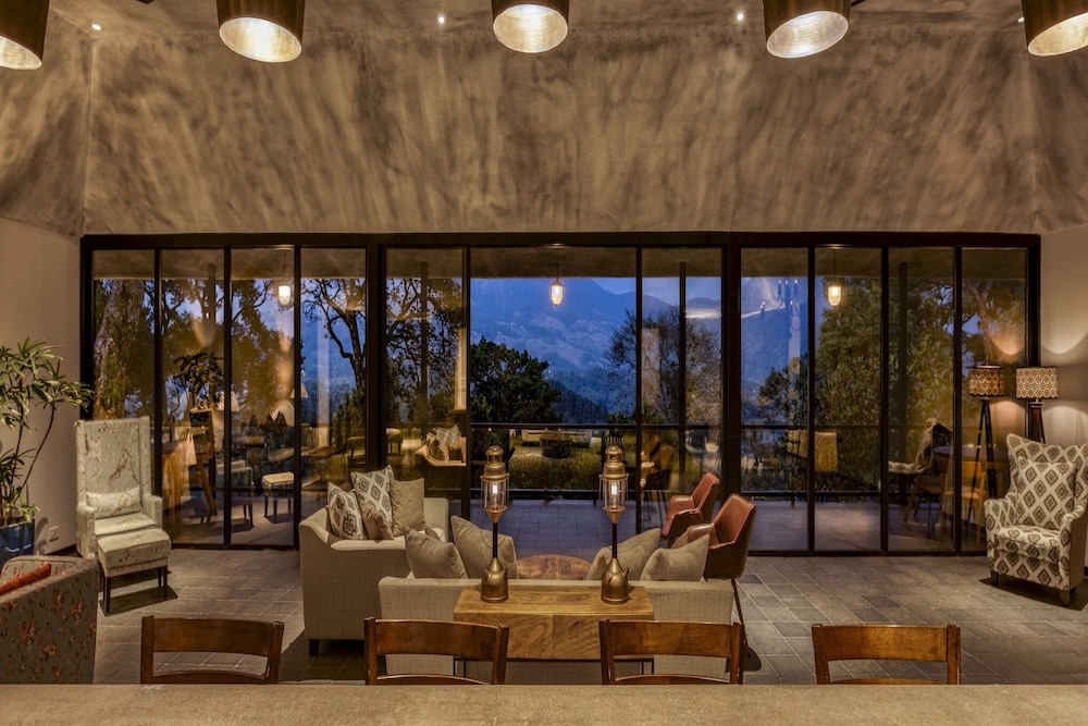 Luxury Villa photo 1