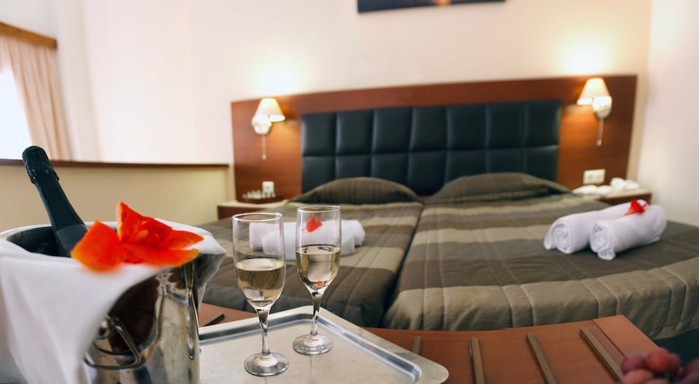 Standard Double or Twin Room, 1 Bedroom, Sea View photo 2