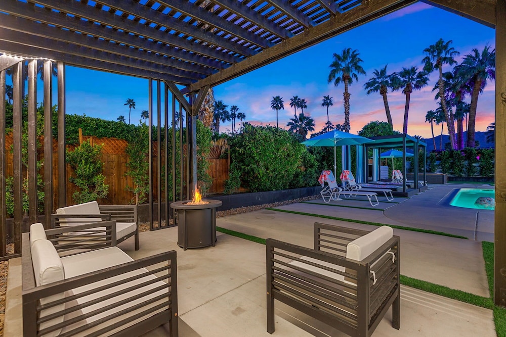 The Ritz - Luxury Home With Pool Speakeasy Bar, Billede 16