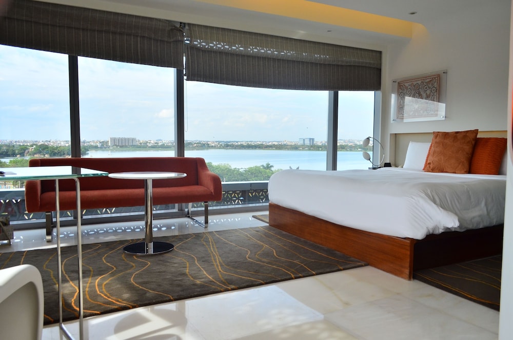 Trillion Suite - Photo 5