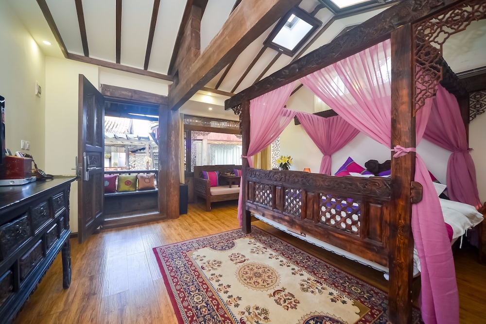 Honeymoon Room