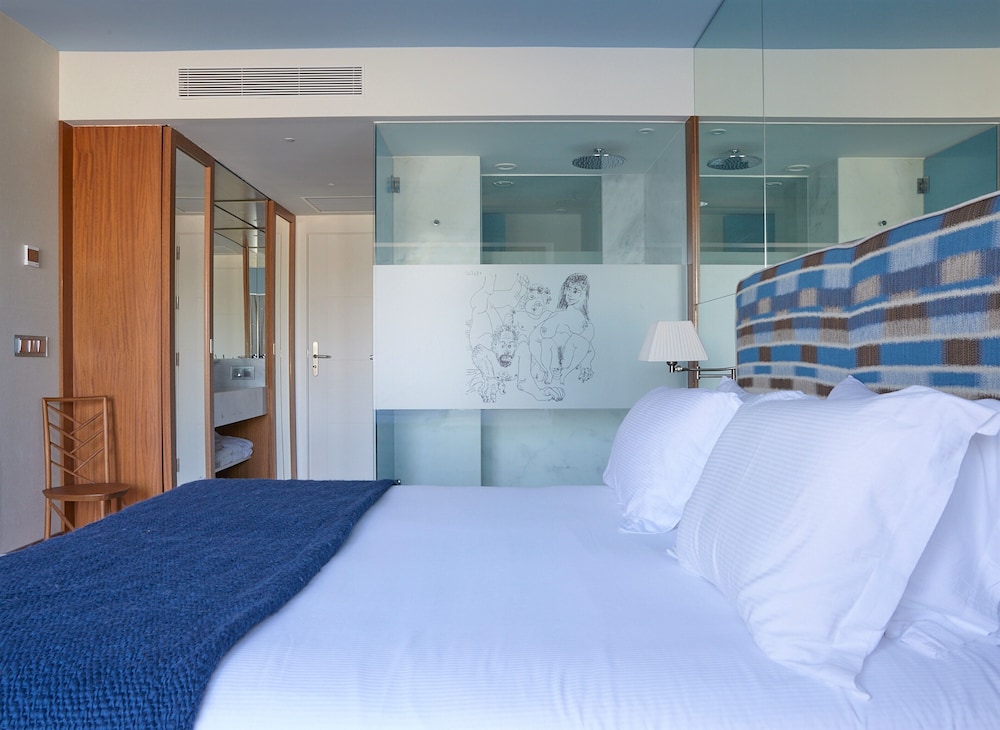 Deluxe Double Room, Private Pool - Photo 9