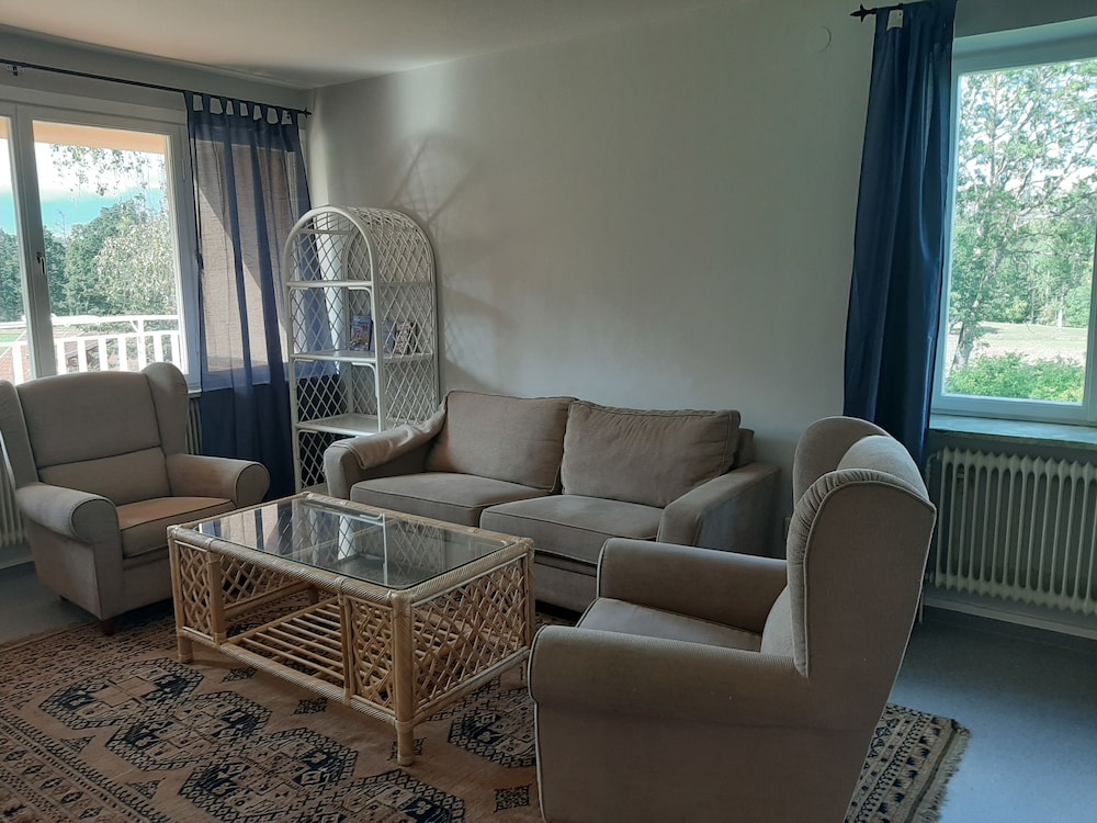 Basic Double Room, Shared Bathroom, Annex Building photo 1