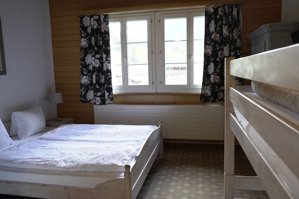 Family Quadruple Room, Multiple Beds, Mountain View photo 3