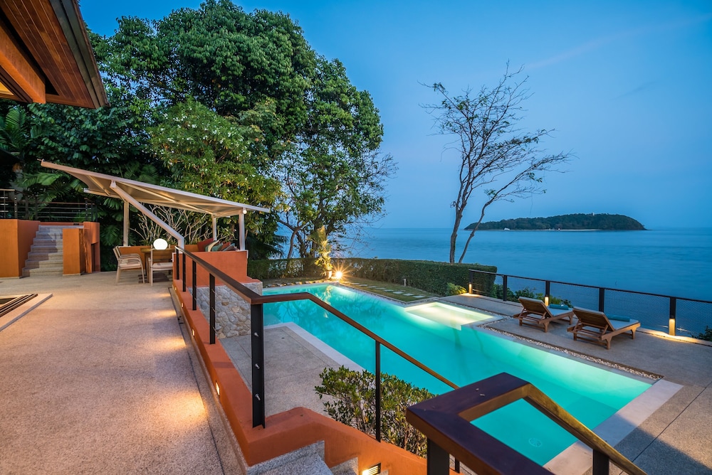 Luxury Villa, Ocean View photo 3